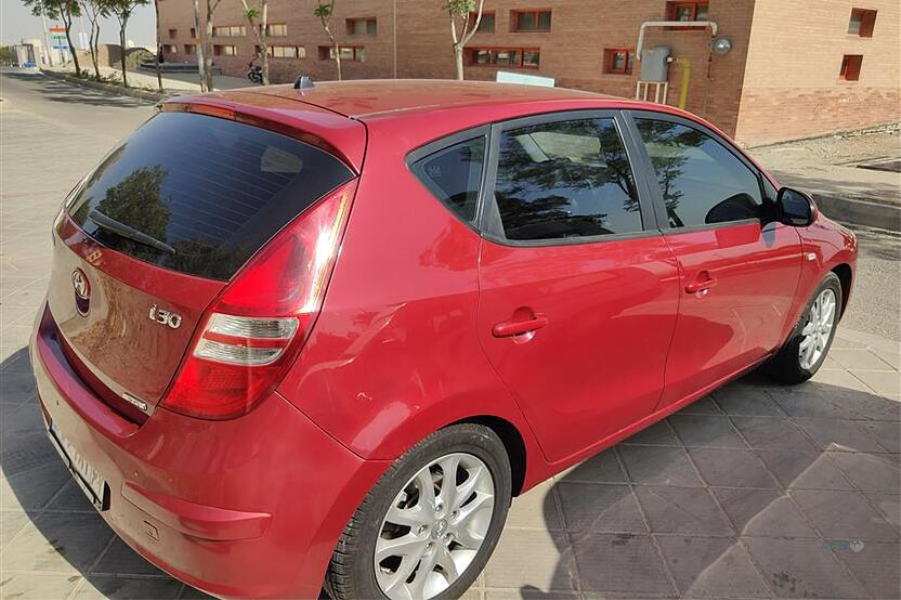 هيوندای i30 2010