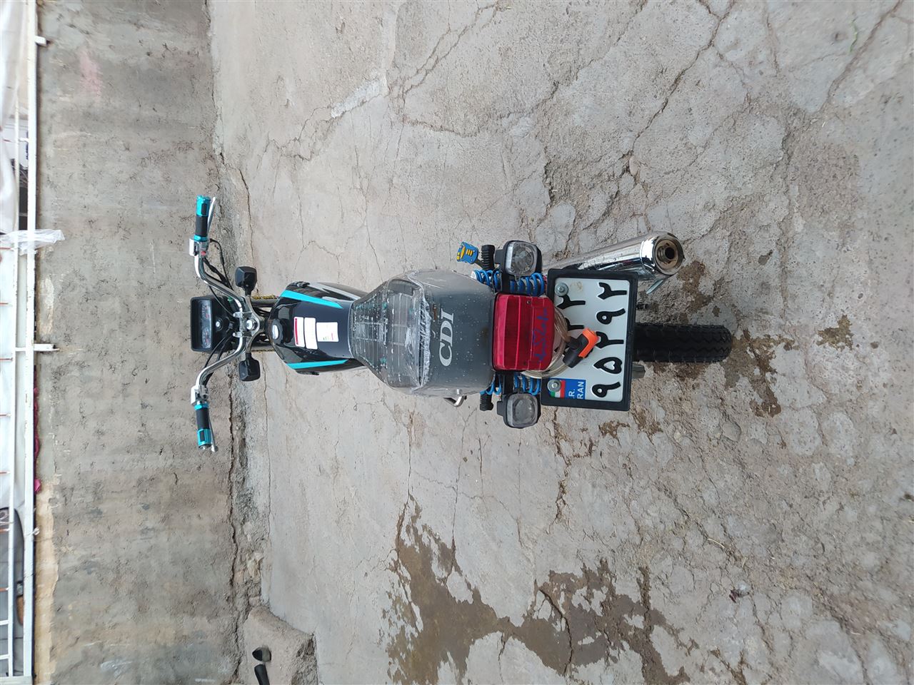 بدون عکس