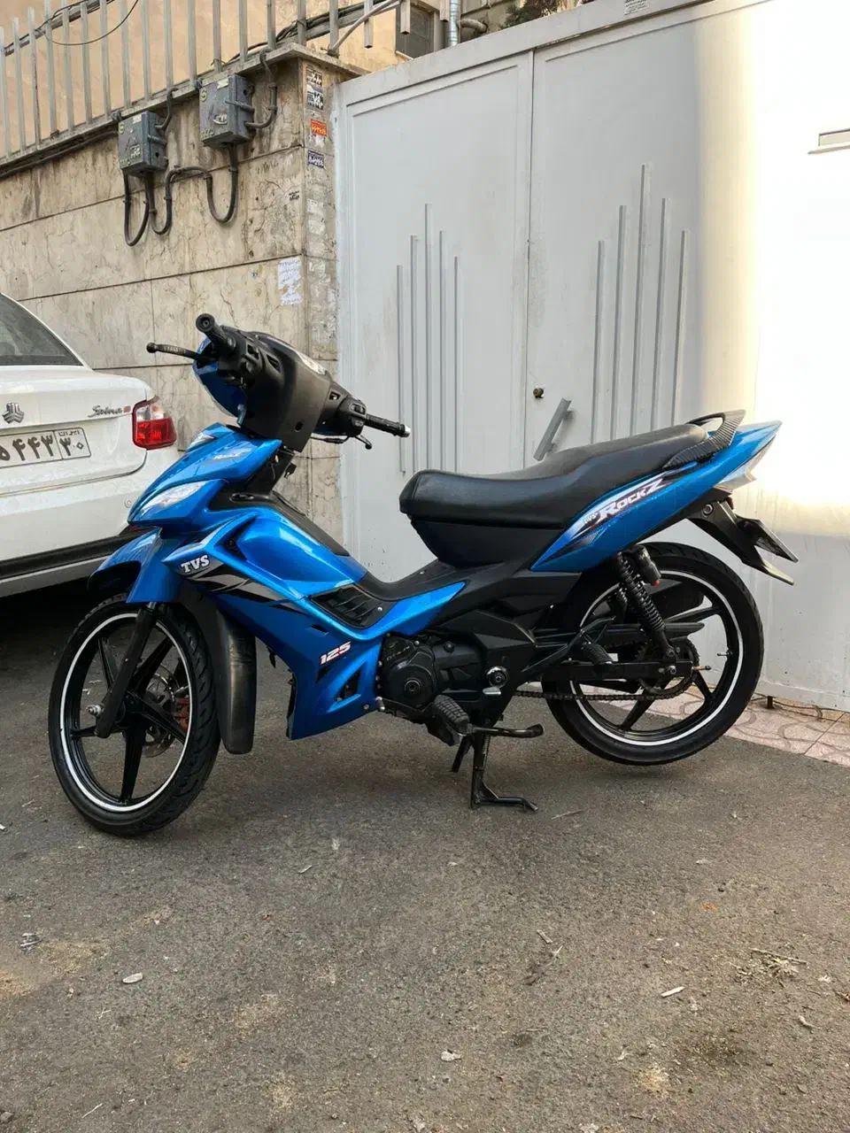 تی وی اس راکز 1394