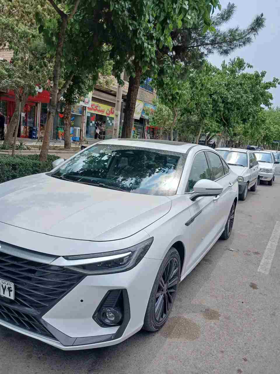 فونیکس آریزو 8 1403