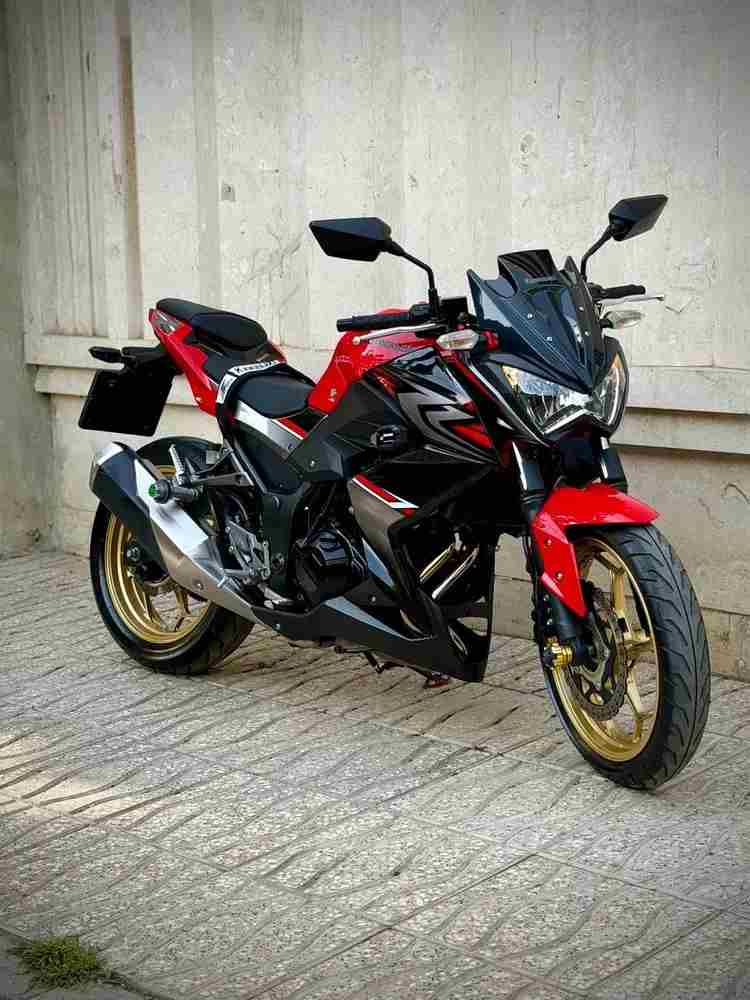 کاوازاکی z 300 1396