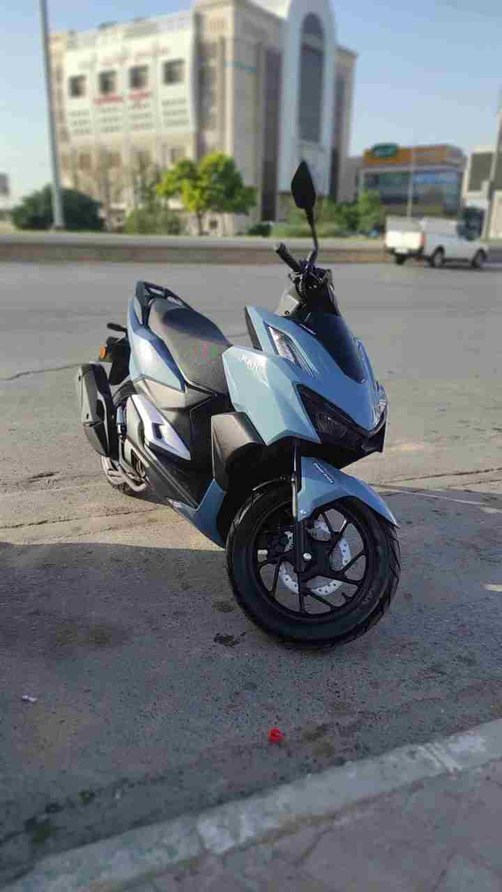 بدون عکس