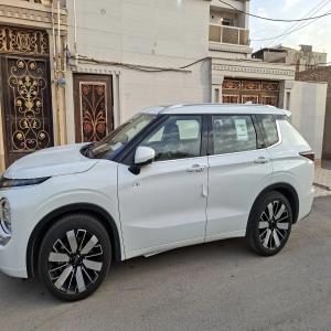 ميستوبيشی  اوتلندر  2026