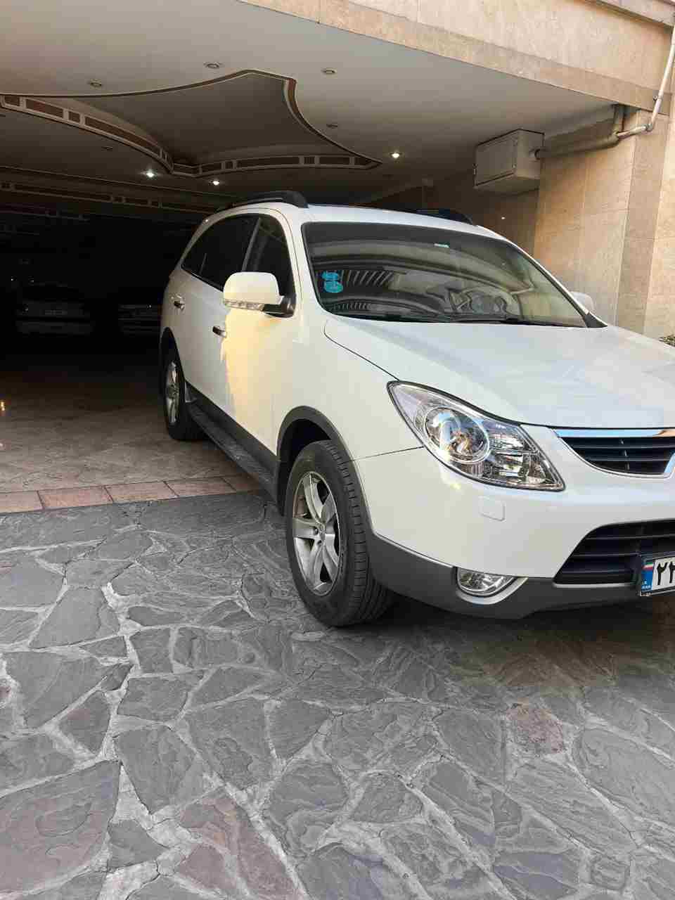 بدون عکس