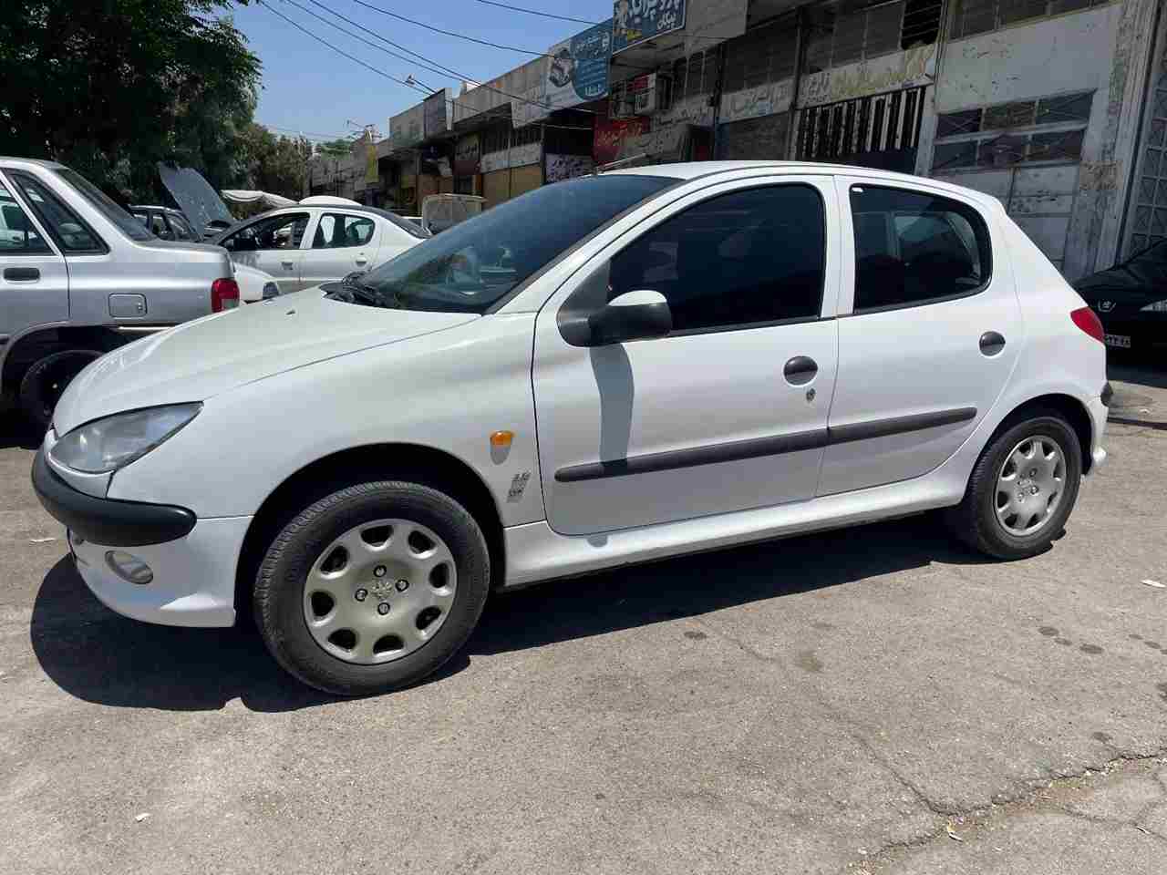 پژو 206 1396