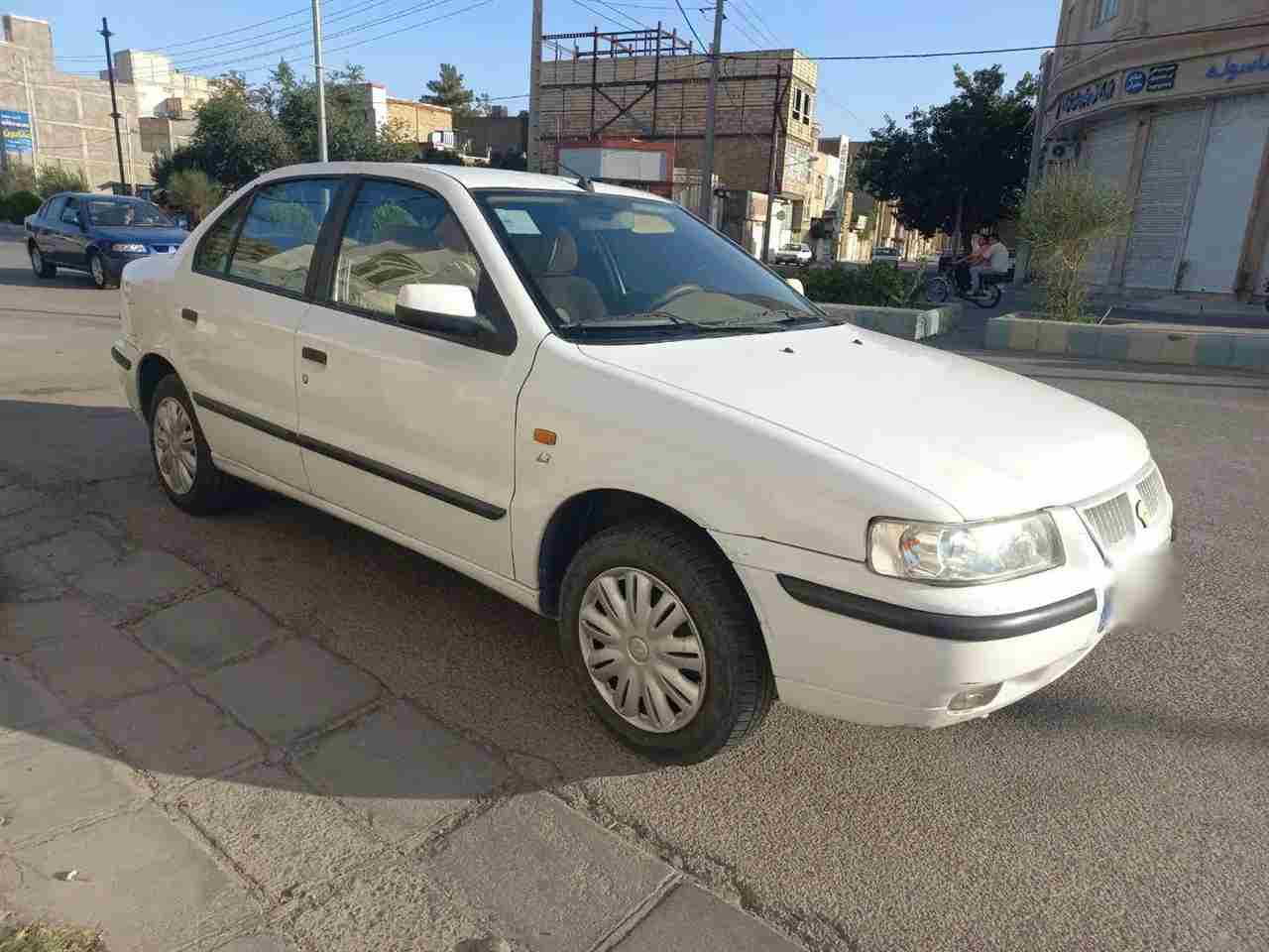 بدون عکس