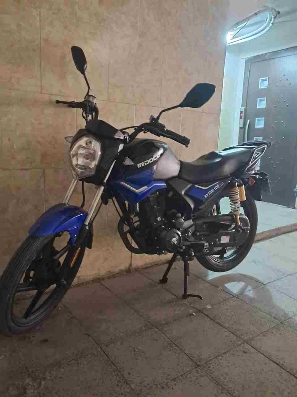 بدون عکس