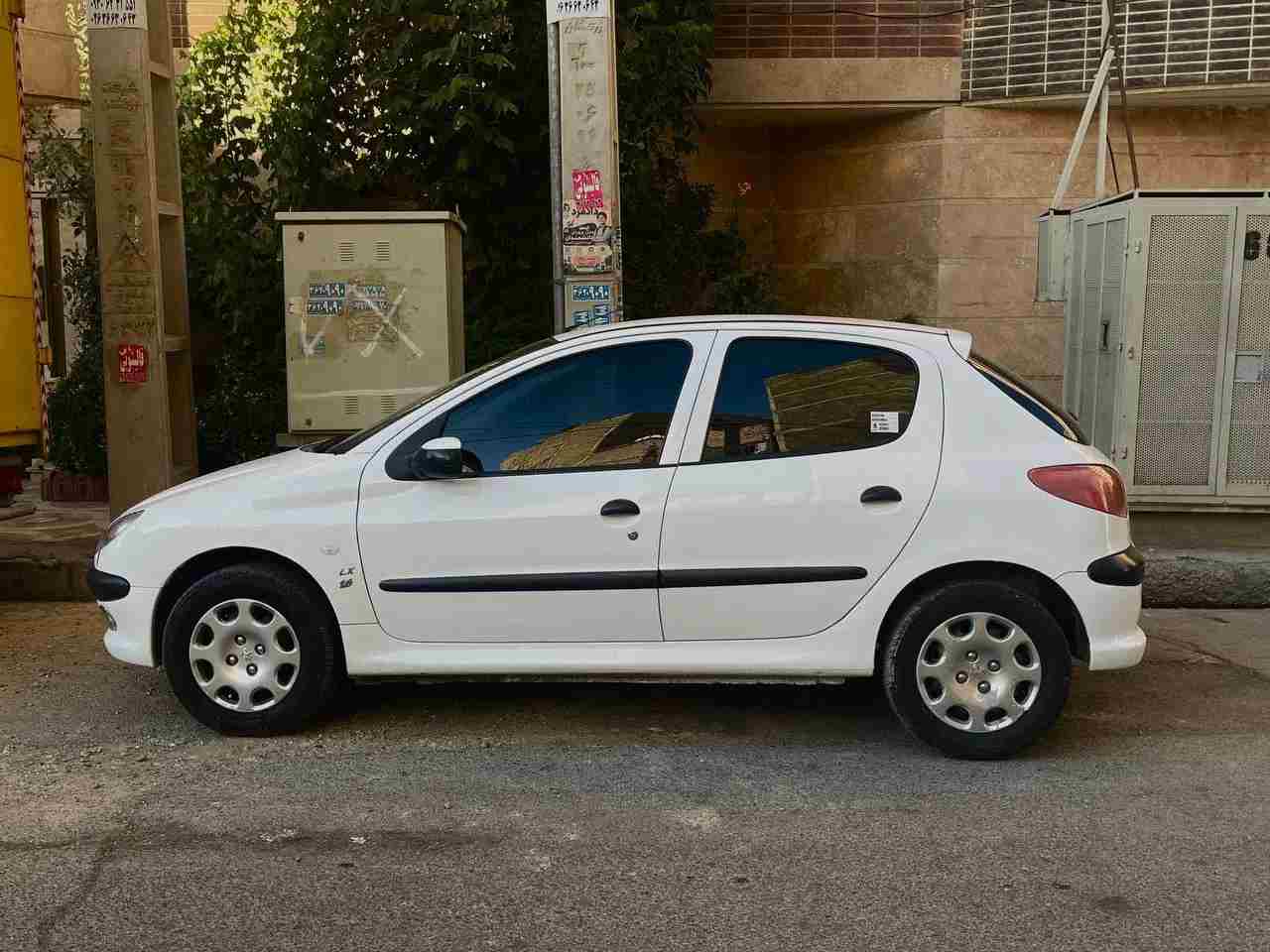 پژو 206 1389
