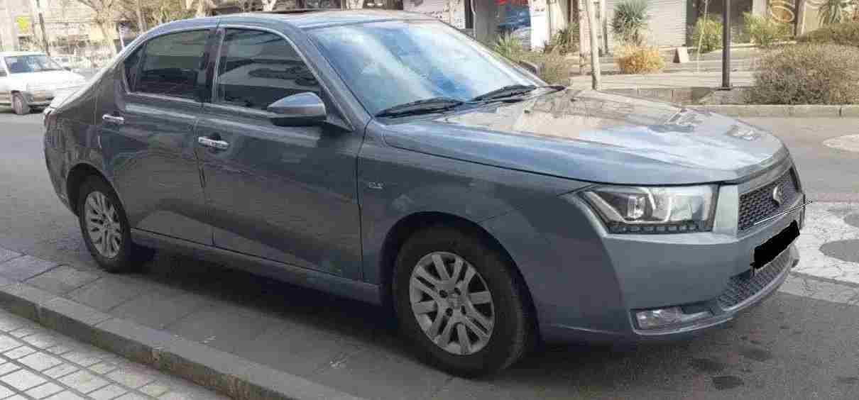 بدون عکس